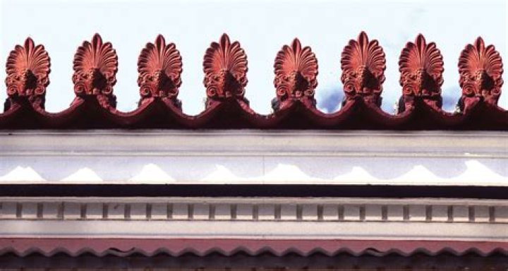 What is anthemion in architecture?