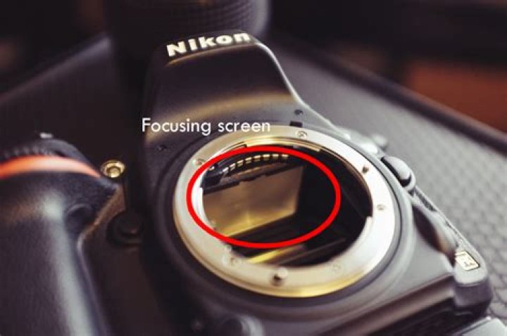What is front camera focusing fault?