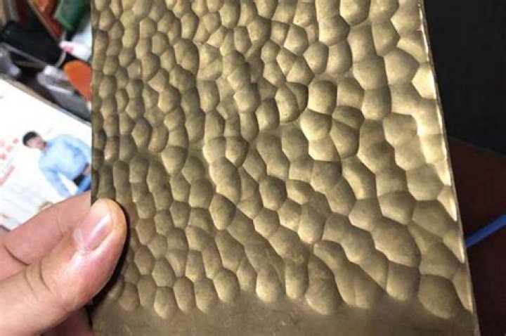 What is hammered steel?
