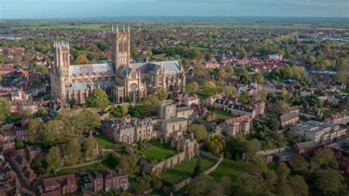 What is louth lincolnshire famous for?