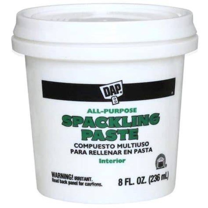What is spackling paste uk?