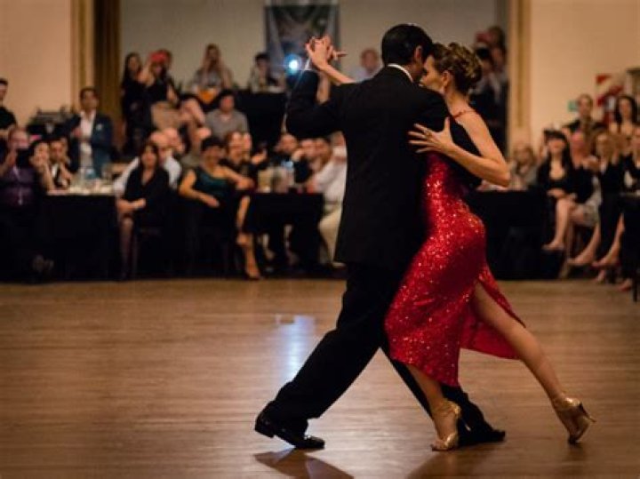 What mean of tango?