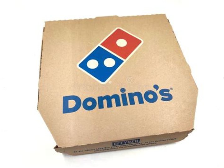 What time does domino's?