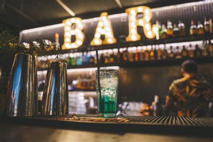 Whats the drinking age in bora bora?