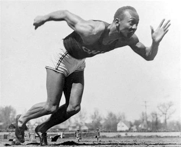 When did jesse owens die?