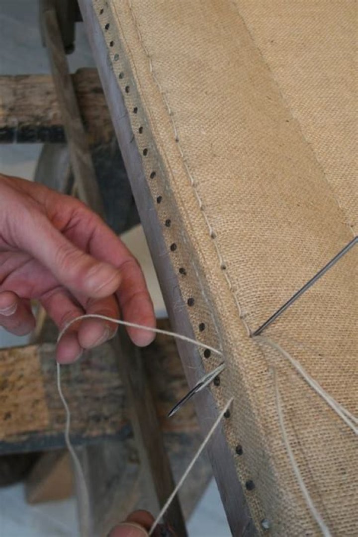 When did upholsterers stop using horsehair?
