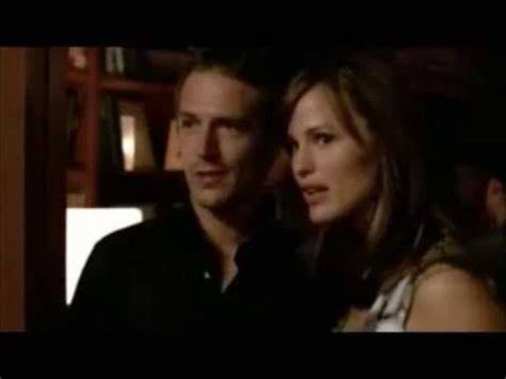 When do sydney and vaughn get together?