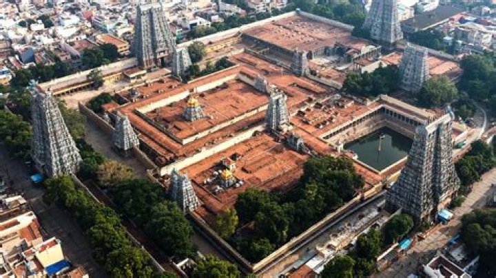 When madurai meenakshi temple built?