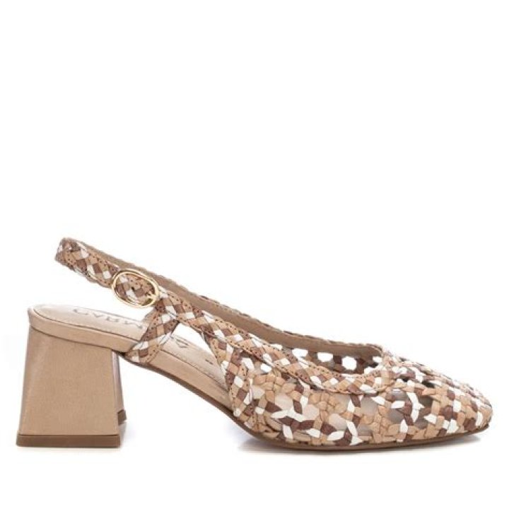 Where are carmela shoes made?