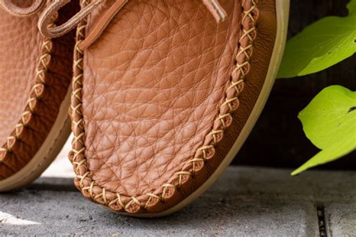 Where are laurentian chief moccasins made?