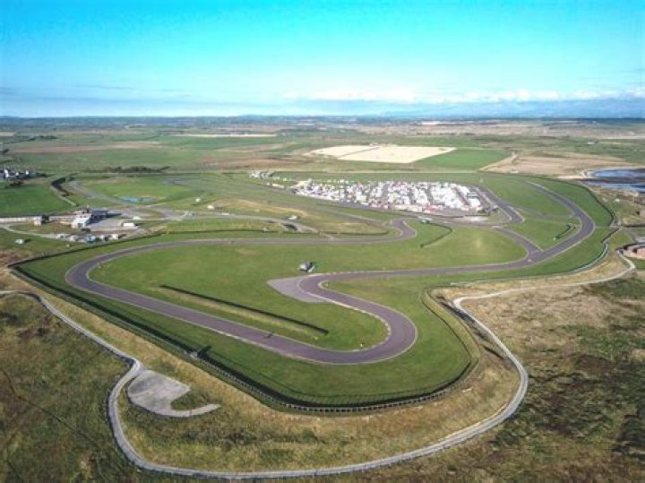 Where is anglesey race track?