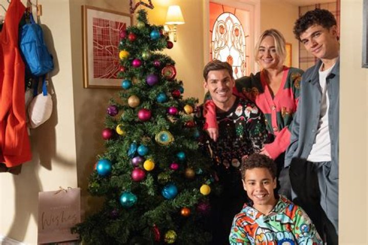 Where is daniel lomax in hollyoaks?