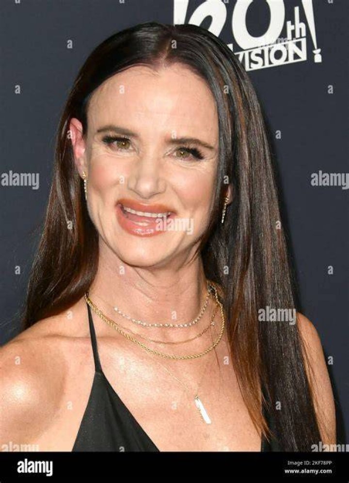 Where is juliette lewis now?