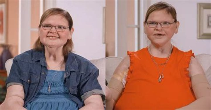 Which one of the thousand pound sisters died?