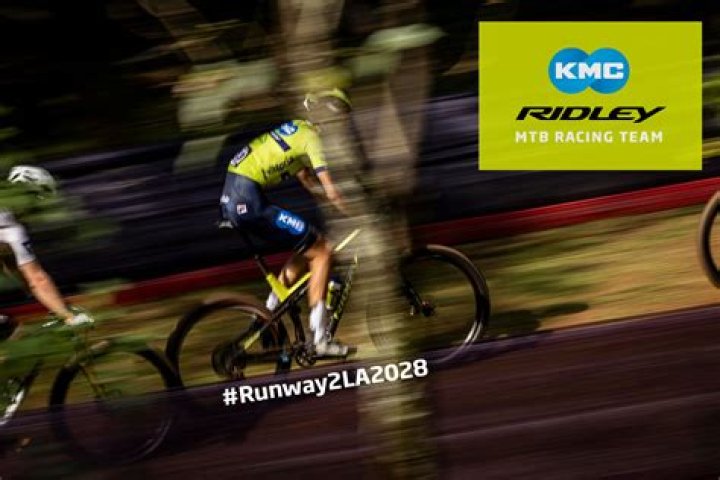 Which team rides ridley?