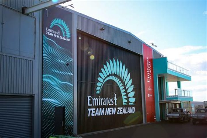 Who is in emirates team nz?