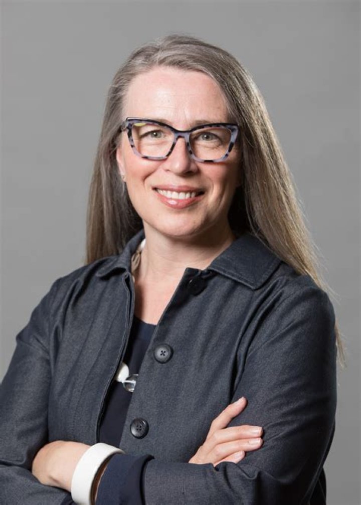 Who is the canadian centre for policy alternatives?