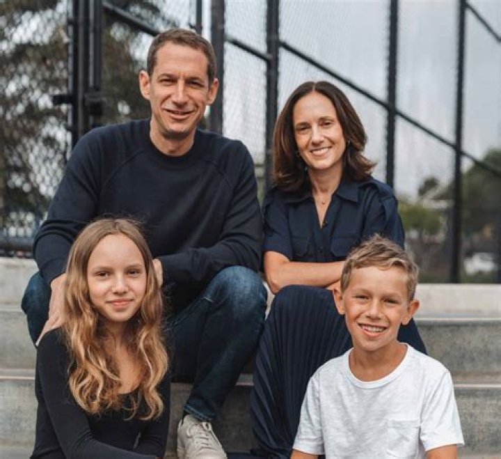 Who is the lurie family?
