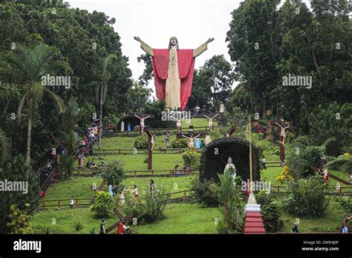Who made kamay ni hesus?