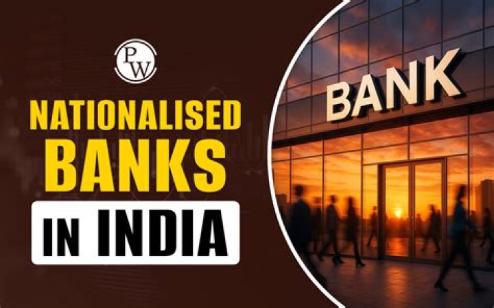 Who nationalized the banks in india?