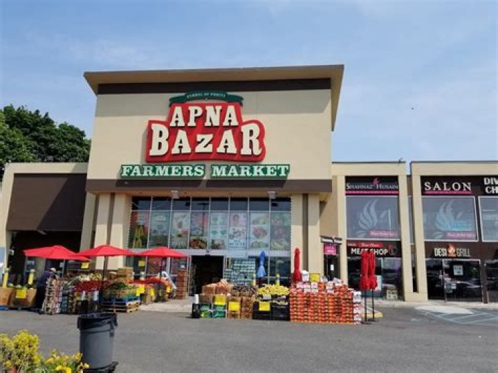 Who owns apna bazar?