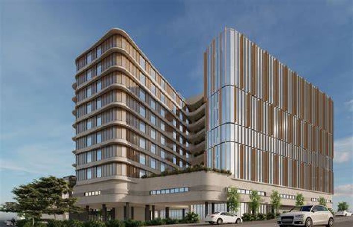 Who owns robina private hospital?