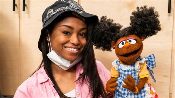 Whos the puppeteer in bones?