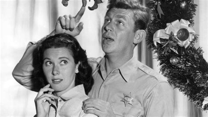 Why did ellie walker leave the andy griffith show?