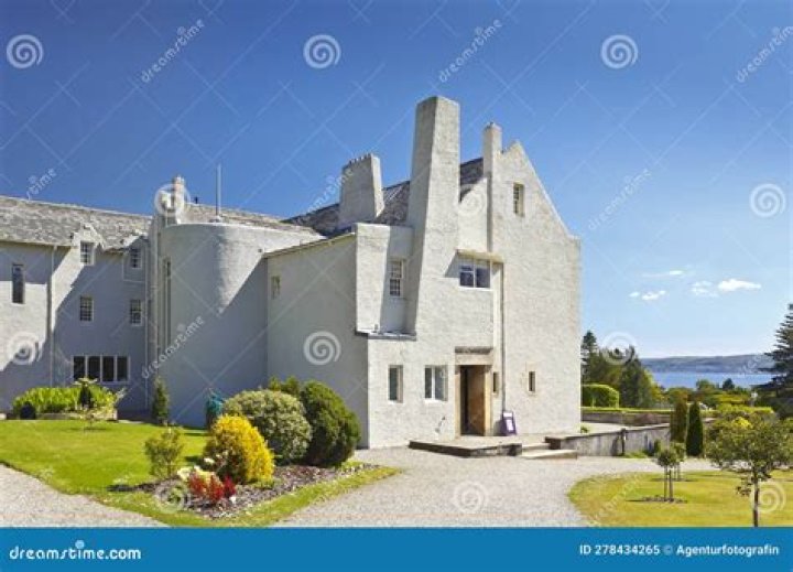 Why is charles rennie mackintosh famous?