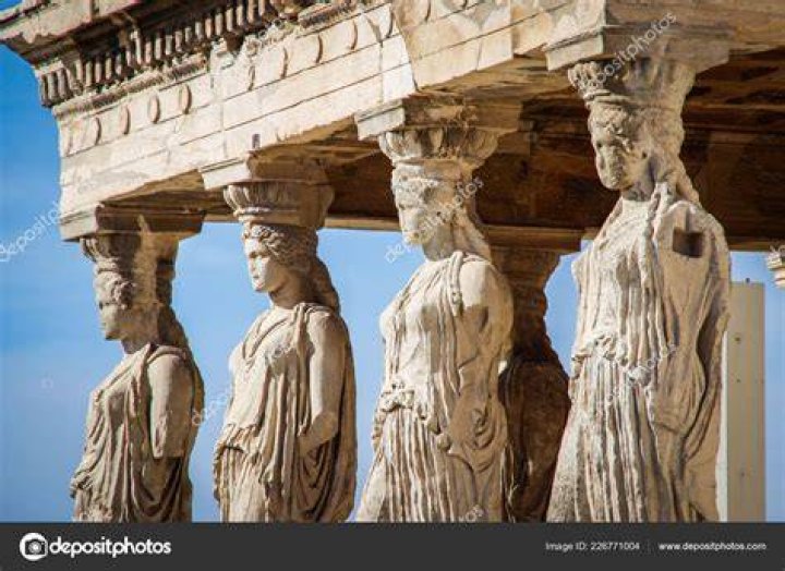 Why were sculptures important in ancient greece?