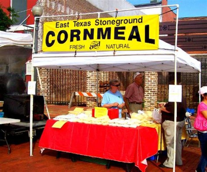 Will cornmeal kill slugs?